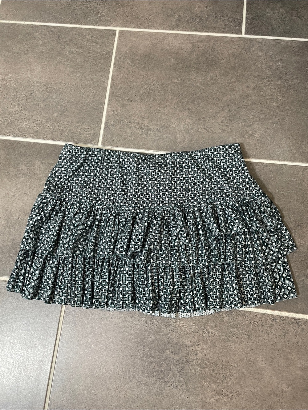 Lucky In Love Tiered Ruffle Tennis Skirt/Skort size Large